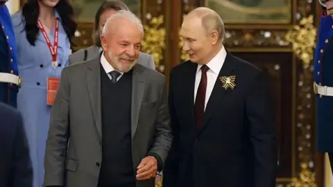 Brazil’s President Luiz Inácio Lula da Silva States There Is No Ties With Former US President Trump